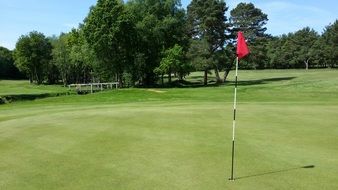 red flag on golf course