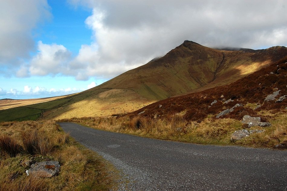 Road near the mountains in Ireland
