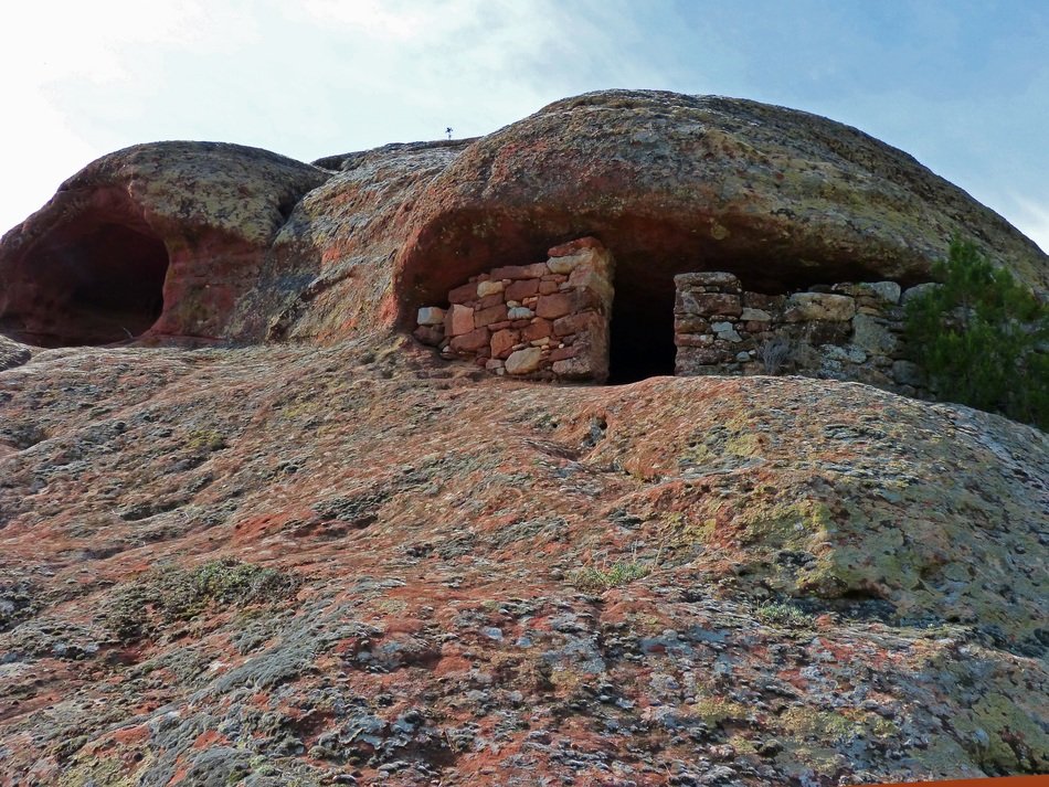 red sandstone caves