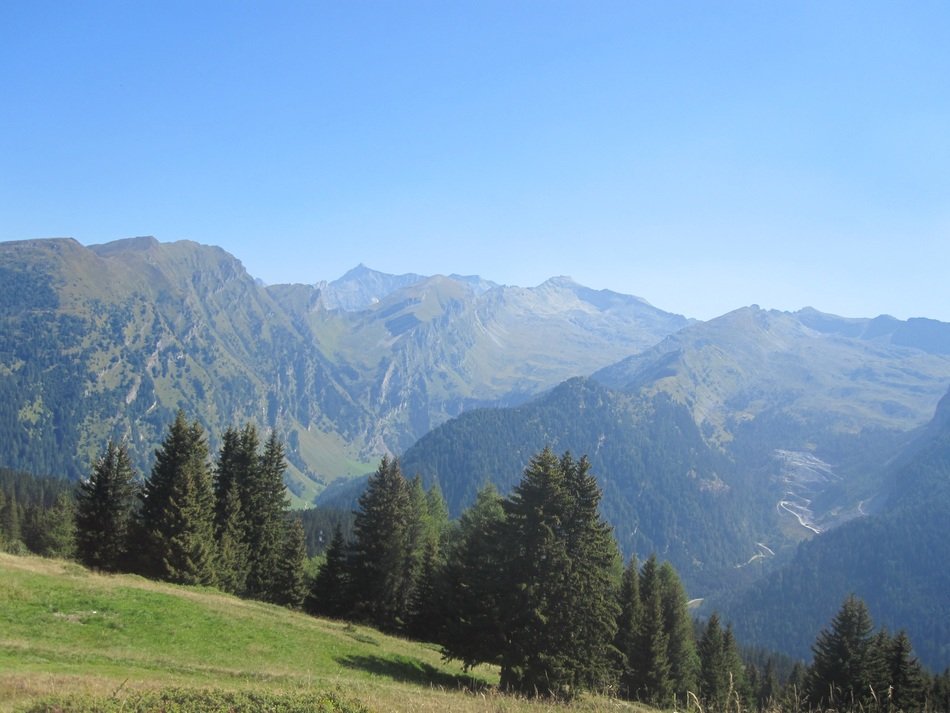beautiful scenery of the mountains in Italy