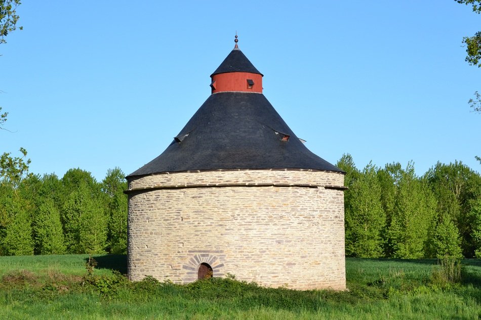 cylindrical stone tower in Brittany