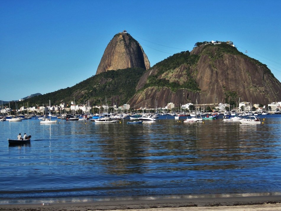 the sugarloaf volcano brazil