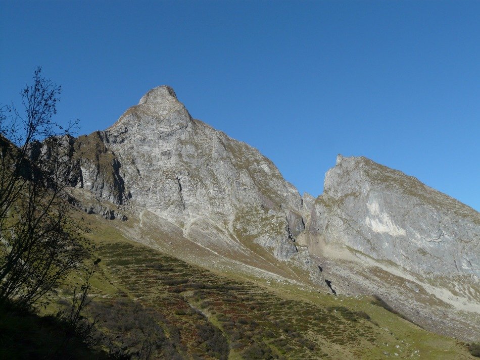 Landscape of beautiful south-east wall of the AllgÃ¤u Alps at blue sky background