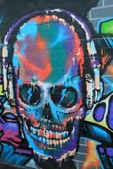 cool graffiti of skull and crossbones