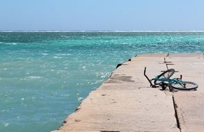 lonely bike on the ocean