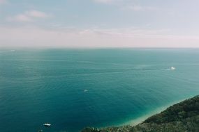 amazing water horizon