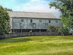barn on countryside