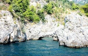 surprising beauty amalfi coast