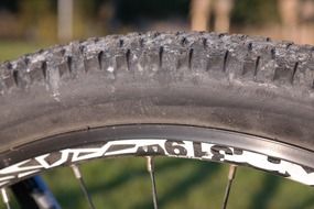 mountain bicycle tires