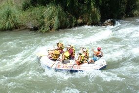 rafting boat danger