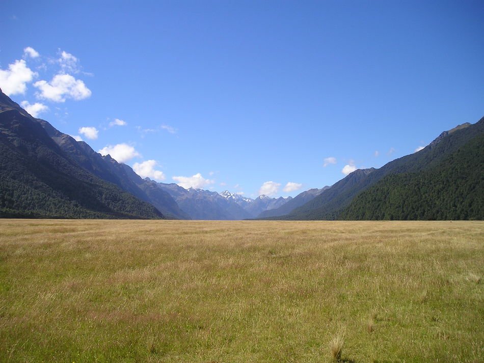 ring from the mountains in new zealand