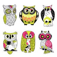 Collection of six different owls N3