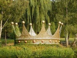 crown decoration in park