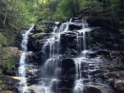 waterfall in the blue mountains near sydney