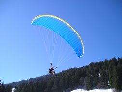 paragliding for free flight