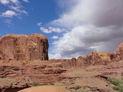 summer among the landscapes of utah