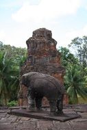 cambodia statue