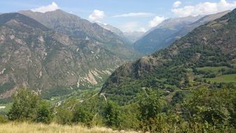 the vall de boÃ­ mountains landscape