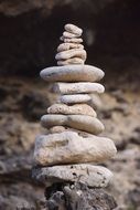 balance stones pyramid