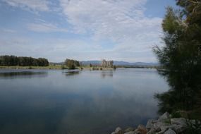 quiet clear lake in australia