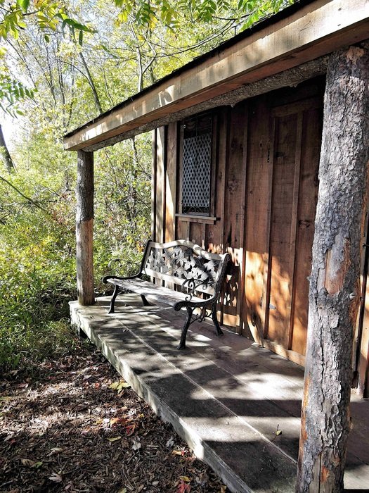 picture of the wood cottage