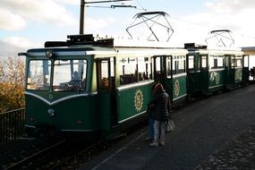 train on the drachenfels railway