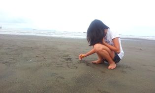 girl on beach play