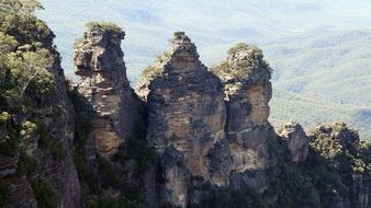 mountains with the name three sisters in sydney
