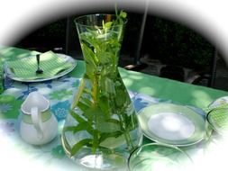 green mint drink