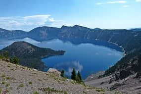 beautiful crater lake in Oregon