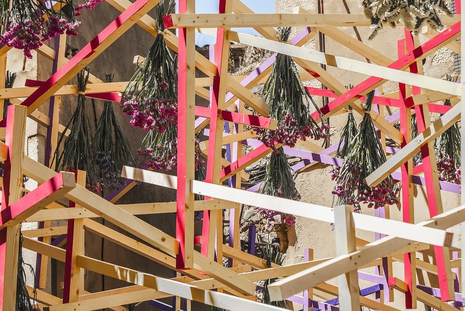 drying flowers in Gerona