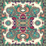 Traditional ornamental floral paisley bandanna N567