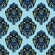 Damask seamless floral vector pattern