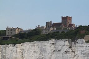 dover cliffs castle