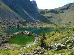 mountain lakes in France