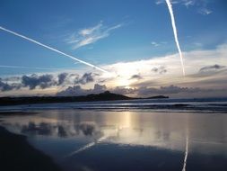 vapour trail sky
