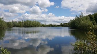 Mirrorong in the beautiful lake