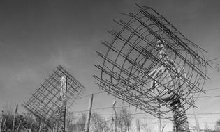 black-and-white image of the antennas