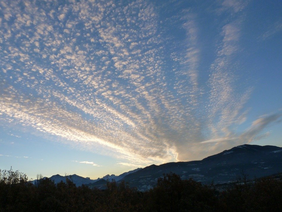 beautiful clouds in the blue sky