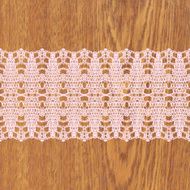 Lacy vintage trim N31