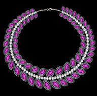 woman&#039;s necklace sfioletovymi precious stones