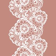 Lacy vintage trim N37