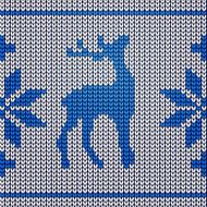 Knitting pattern with a snowflakes N2
