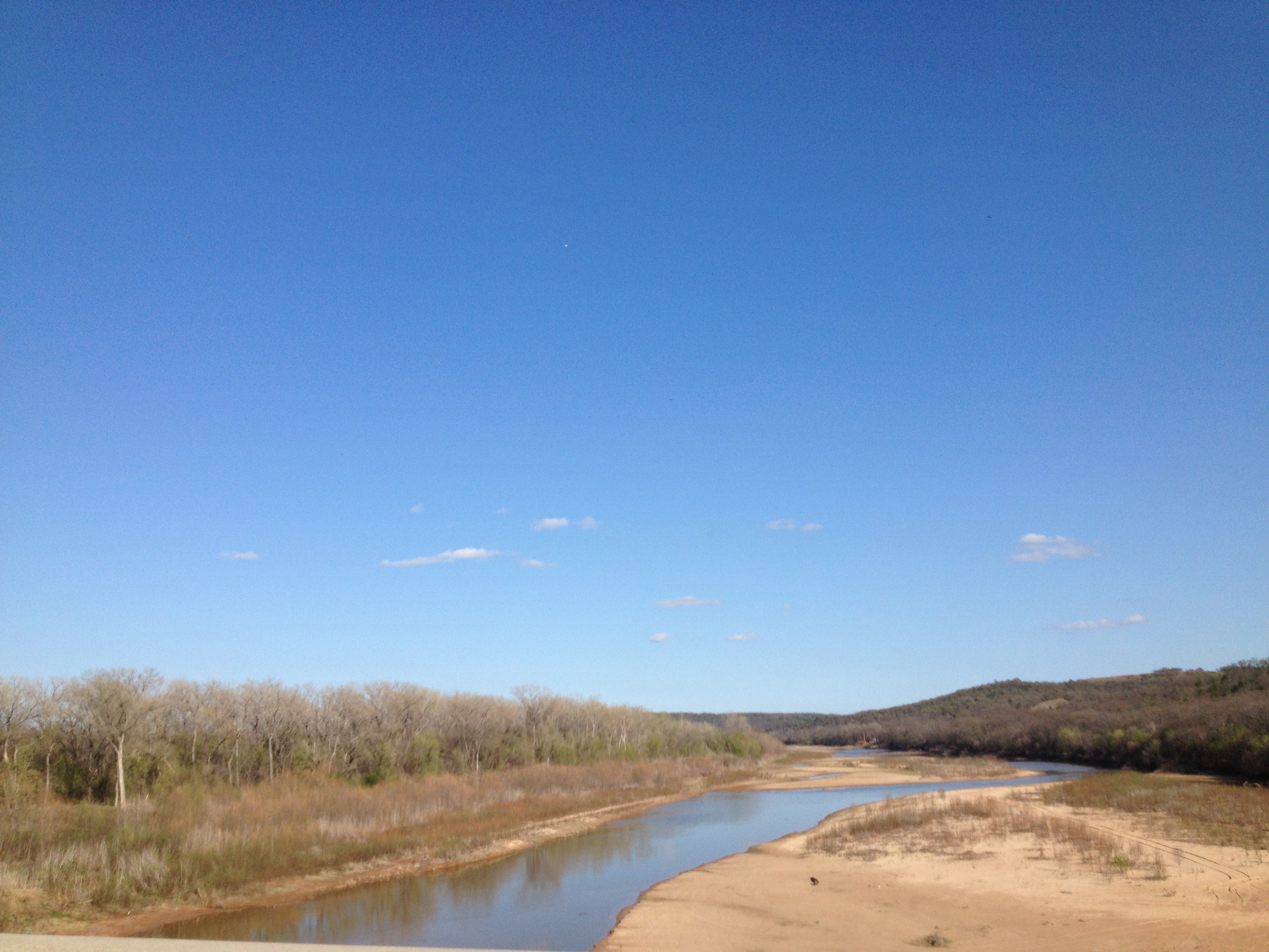 Oklahoma blue river in sandy area free image download