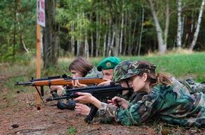 soldiers people nature weapons