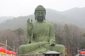 bronze amitabha statue in Cheonan