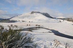 Dee River amid the snow in Scotland