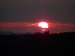 extraordinarily beautiful red sky