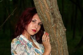 girl portrait with a tree