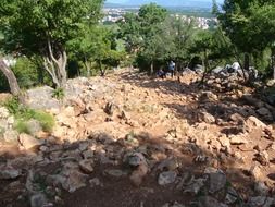 rocky road of pilgrims